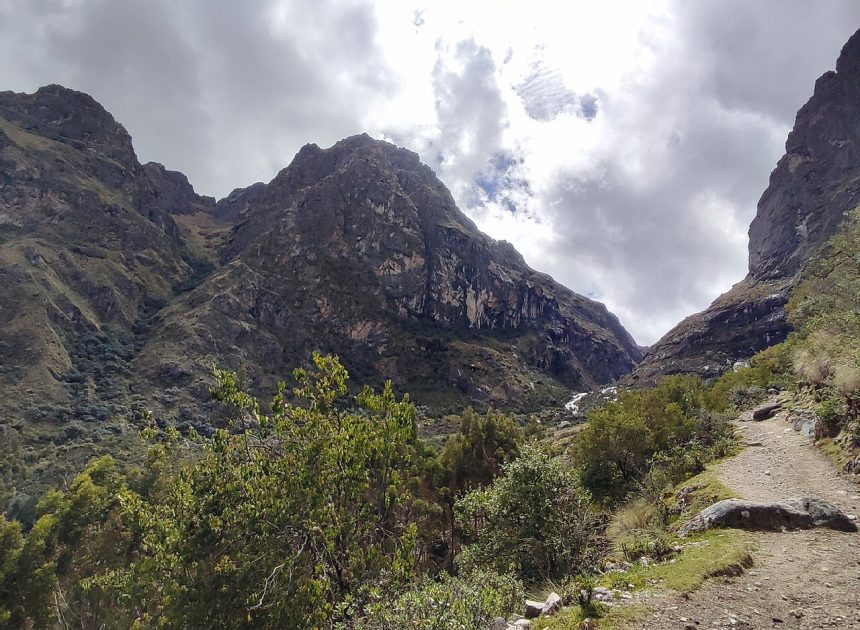 El montañismo de gran altitud: qué implica y qué riesgos plantea