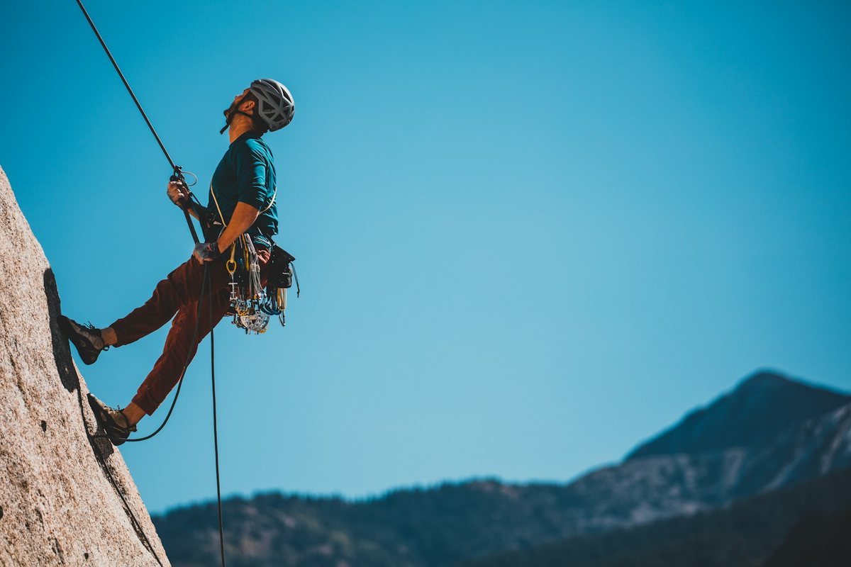 Retos de escalada en roca para los más valientes