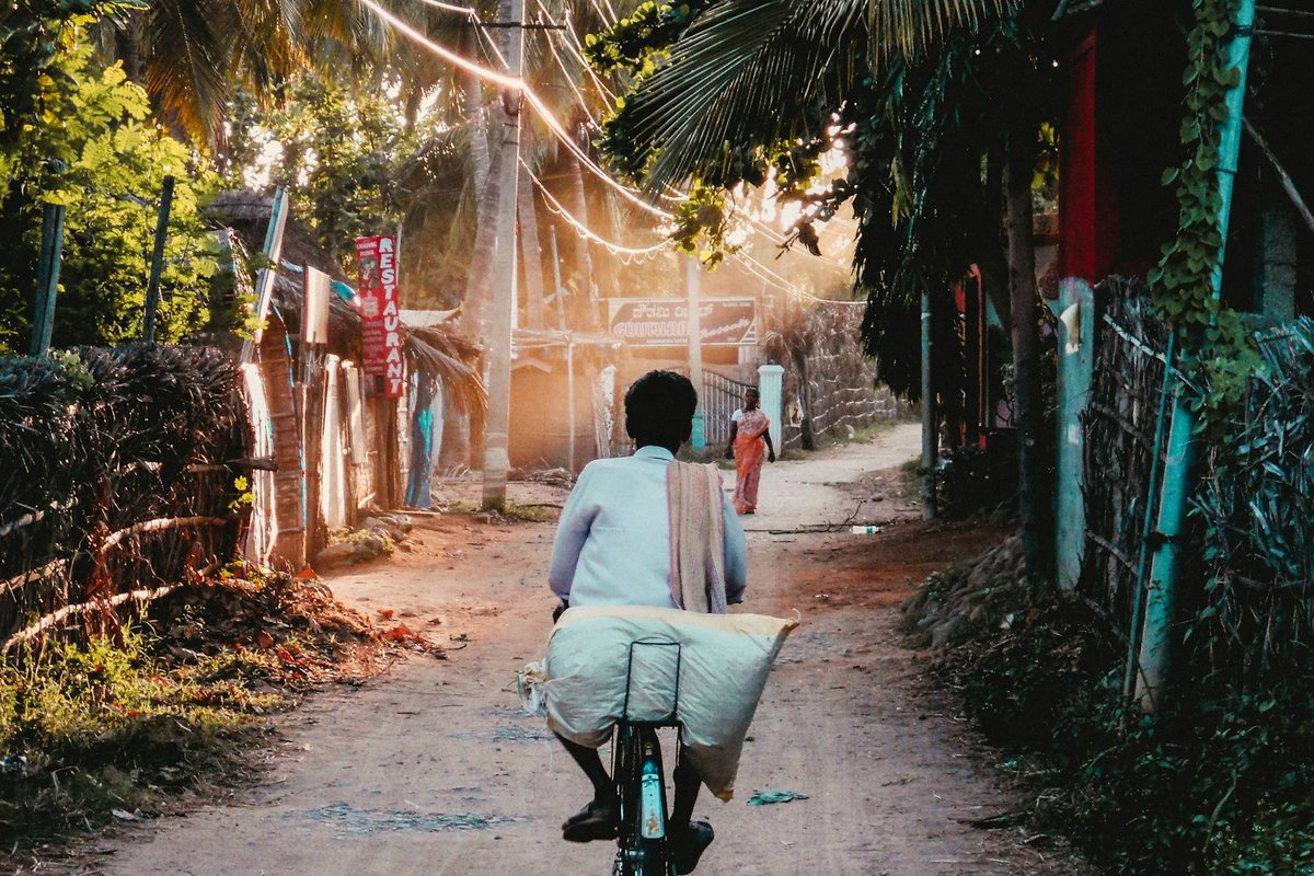 Rutas en bicicleta que te acercan a comunidades locales