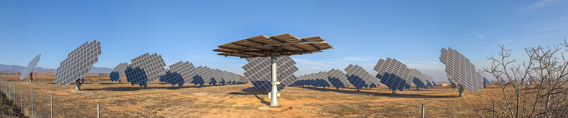 Solar, hidráulica y el generador que nadie menciona en el folleto