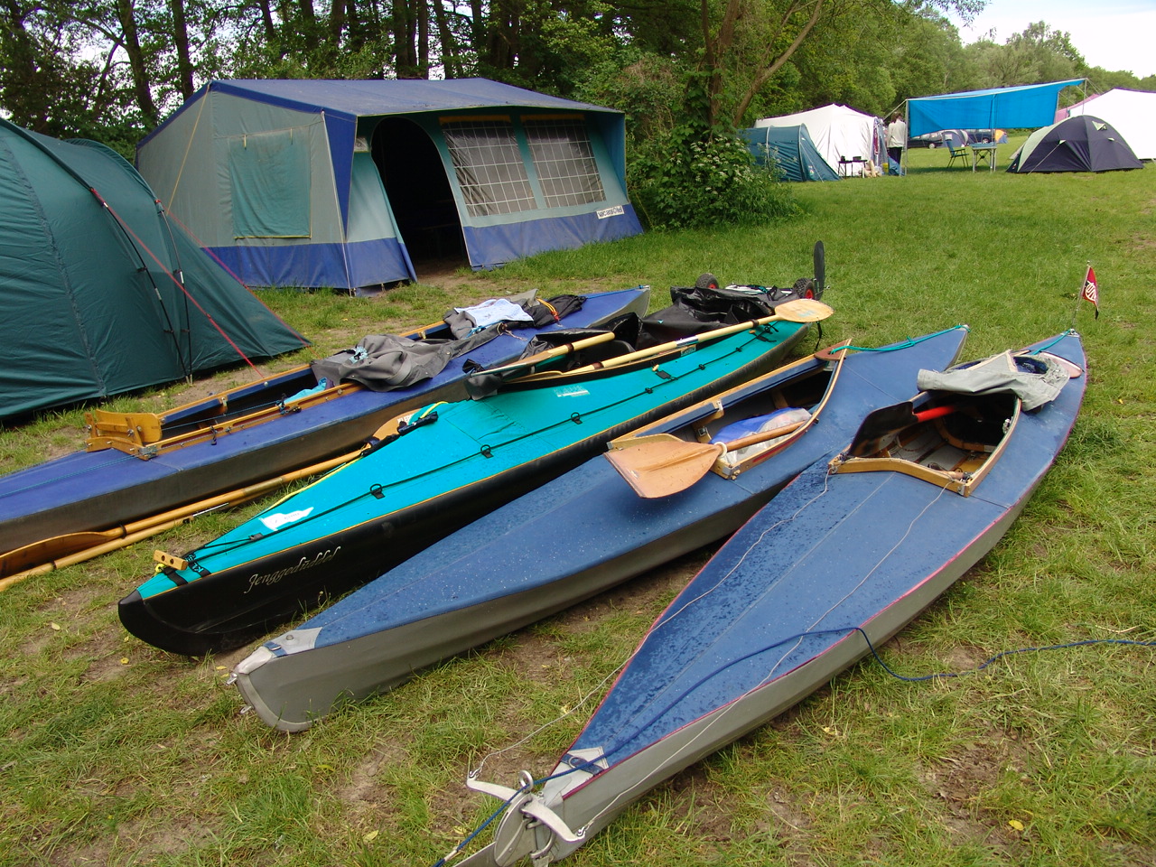 Hinchable, rígido o plegable si el kayak viaja facturado